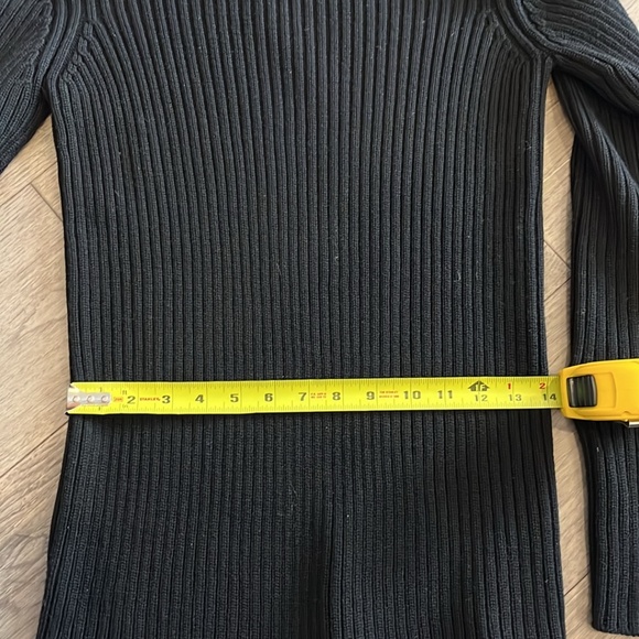 Men’s Prada Knit Sweater - Picture 6 of 7